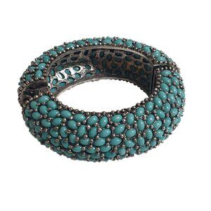 Style Hinged Silver Bracelet With Faux Turquoise Beads Magnetic Clam Closure